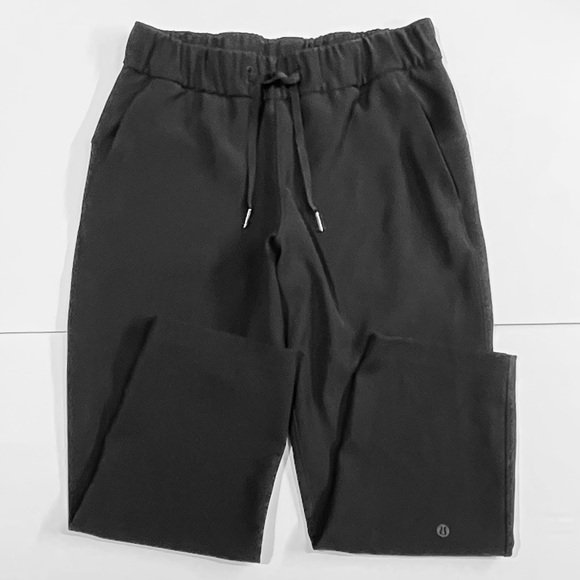 Lululemon Black On The Fly 7/8 Cropped Drawstring Elastic Waist Pockets Pants 6 - Picture 9 of 14